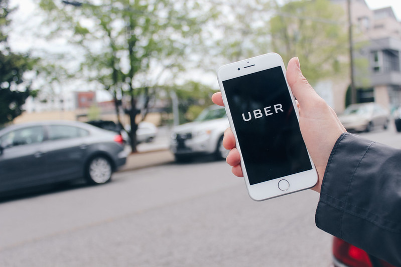 Será que o Uber e o Lyft vão acabar com o transporte público?