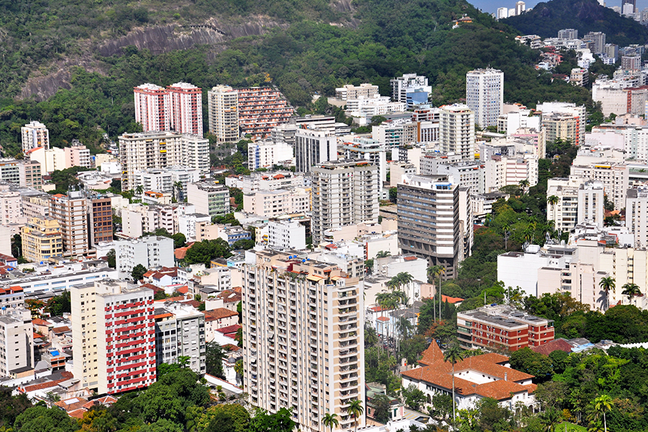O mercado de imóveis do Rio: entre a decolagem e a tempestade