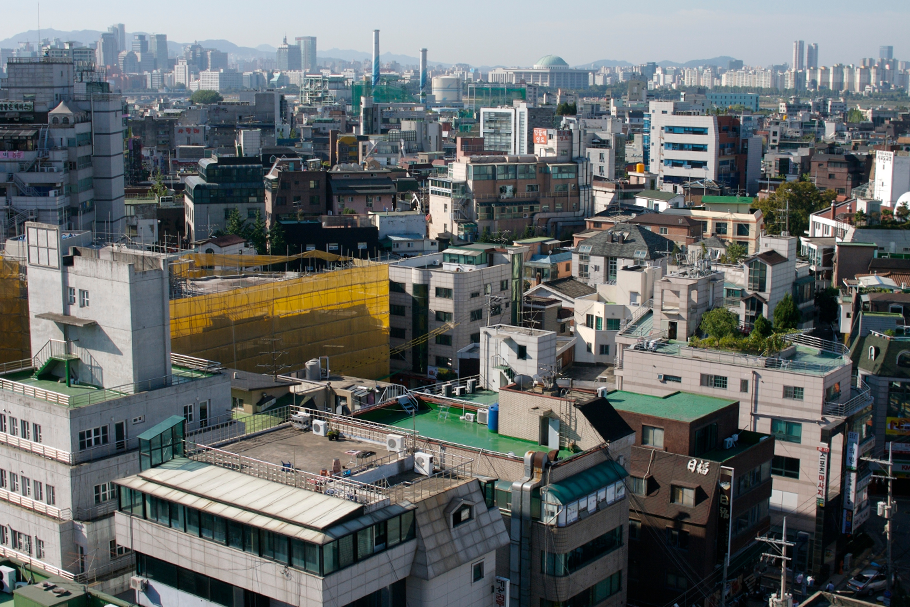 Kyung-Hwan Kim: Beyond Zoning e habitação em Seul