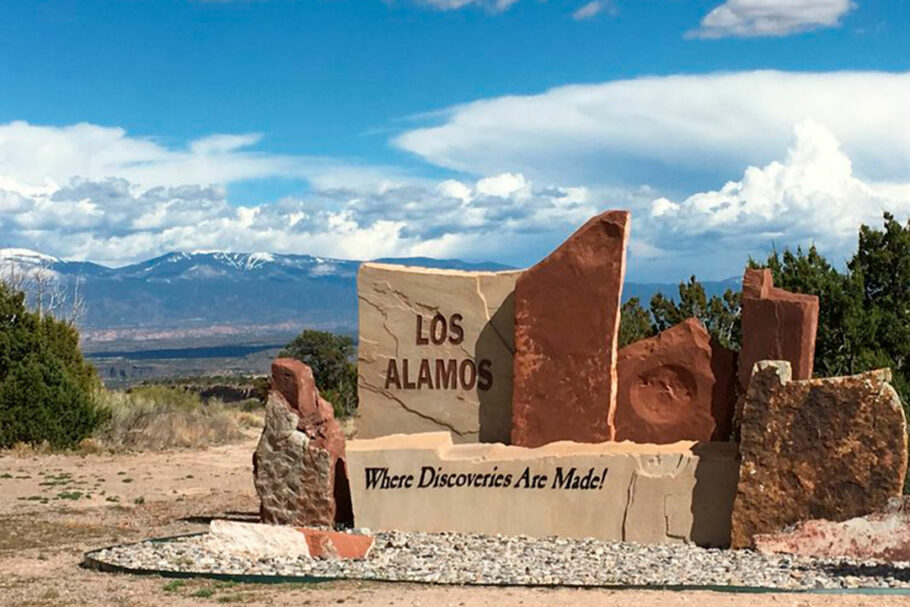 Los Alamos: onde as descobertas são feitas! (A menos que você queira descobrir um comprador para sua casa quando o Laboratório Nacional de Los Alamos não estiver contratando).